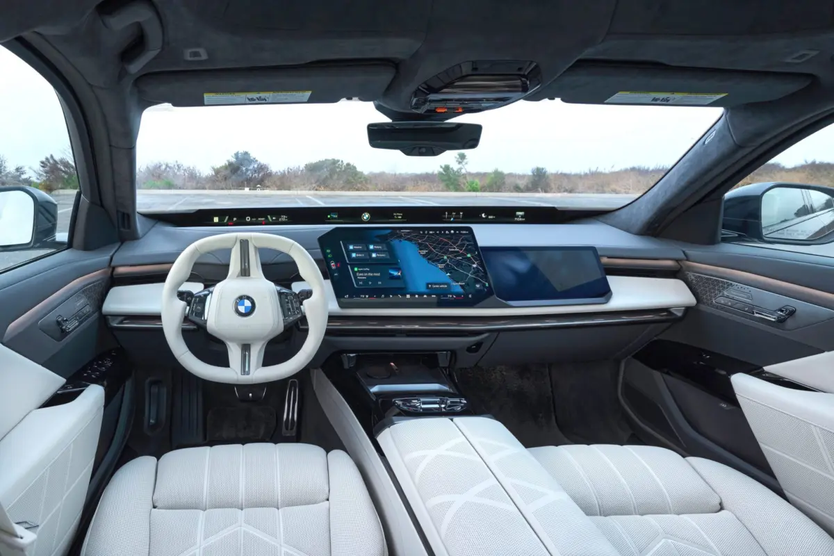 Inside the BMW 7-Series: A Closer Look at the Luxurious and Technologically Advanced Cabin