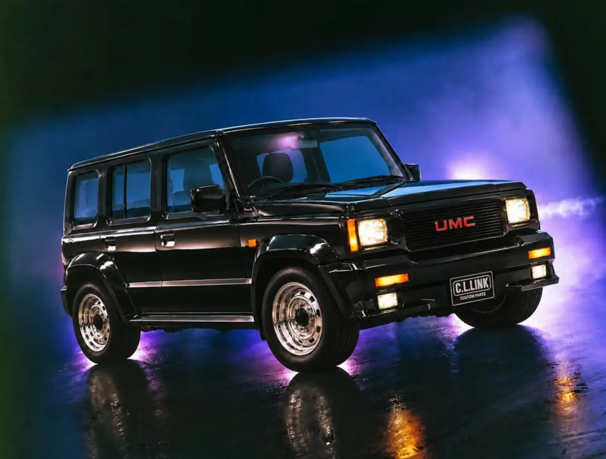 Japanese Tuner Transforms Suzuki Jimny Into a Nostalgic 1990s GMC Typhoon Tribute