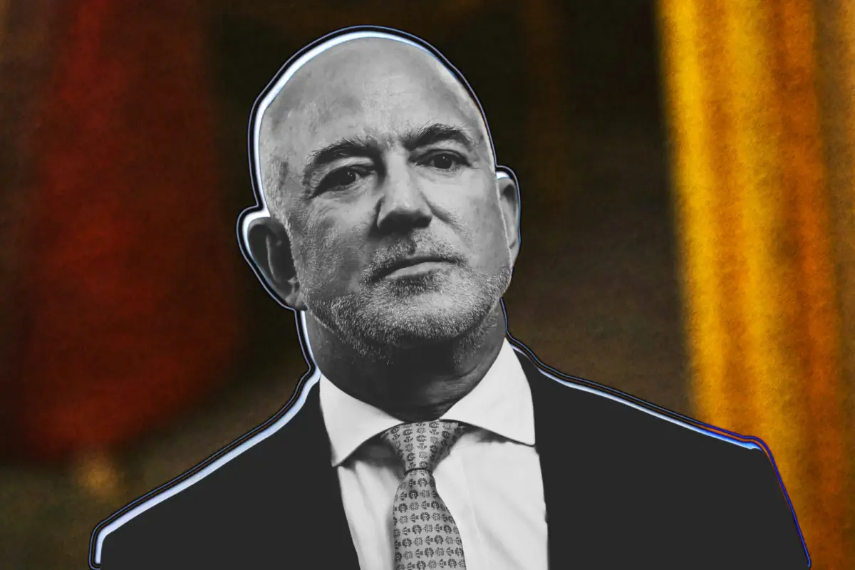 Jeff Bezos Predicts AI Will Lead to Labor Shortages and Shorter Workweeks, Contrasting with Mass Unemployment Fears