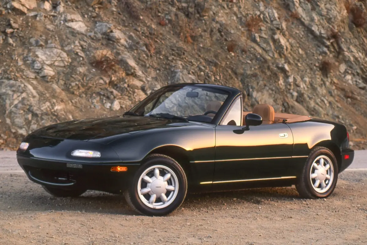 Mazda MX-5 Miata Special Edition Plagued by Color Clashes and a $20,000 Price Tag
