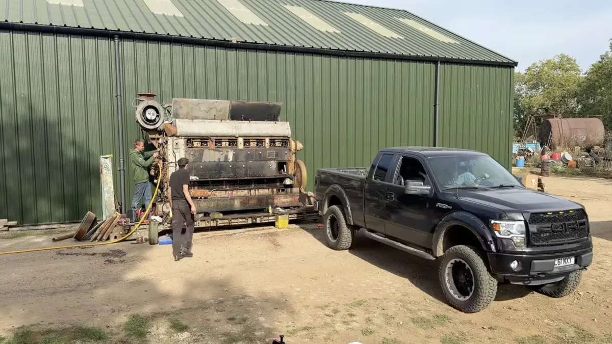 Resurrecting a Cold War Giant: How a YouTuber Brought a 102.4-Liter Mirrlees Blackstone Diesel Engine Back to Life