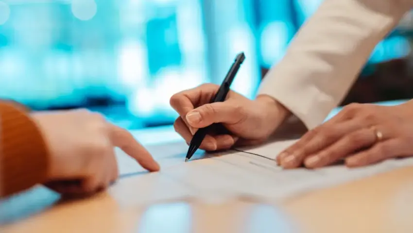 Student Loan Refinancing with a Co-Signer: When Is It Necessary and What Are the Risks?