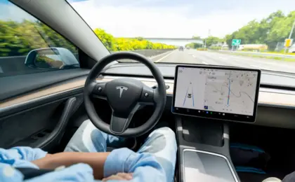 Tesla Stock Rises Past $378 as Investors Focus on Long-Term Autonomous and Energy Trajectory