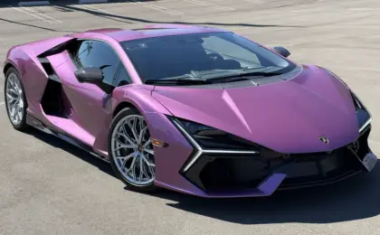 The Optional Carbon Fiber On This Lamborghini Revuelto Costs More Than The Average New Car